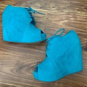 Turquoise Blue Wedge